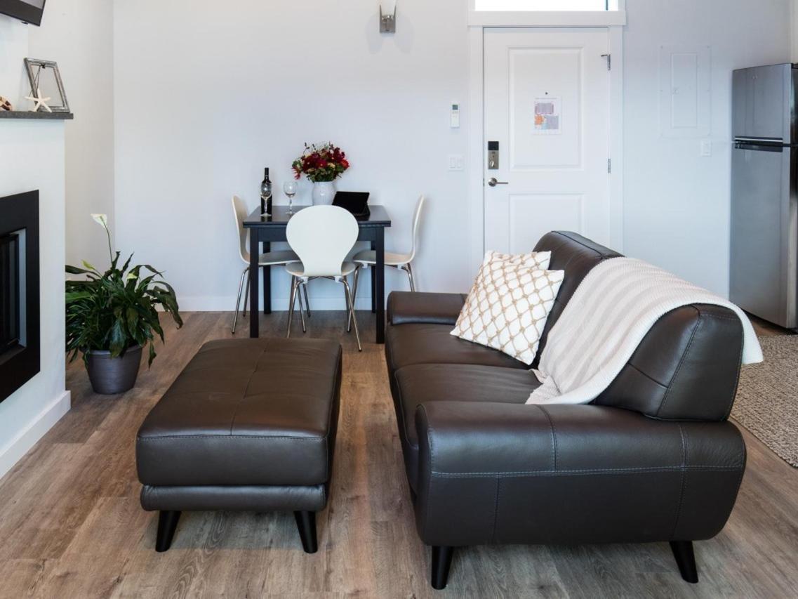 The Web Suites فرايداي هاربور الغرفة الصورة